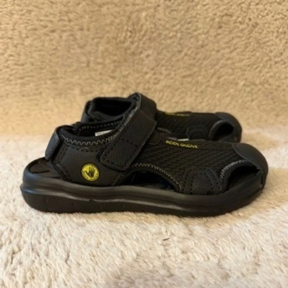 Body Glove Youth Black Water Sandals Closed Toe Mesh Sport Shoes Size 12 NEW